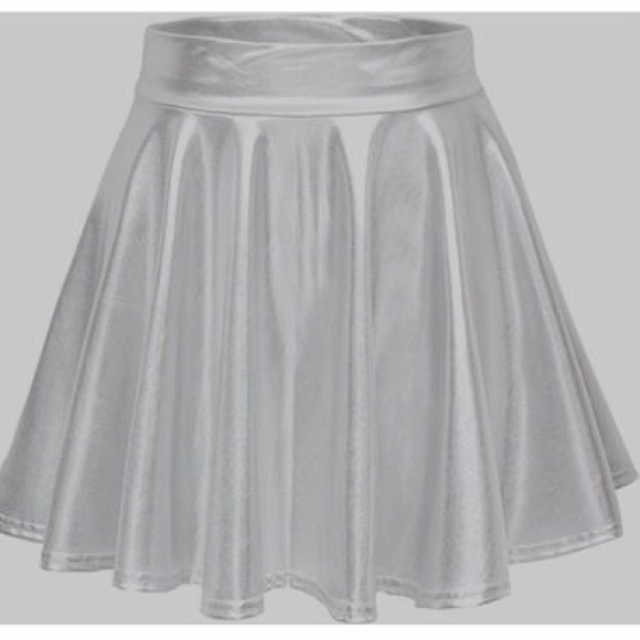 Dresses & Skirts - Metallic High Waisted Silver Skirt